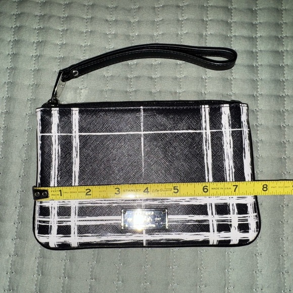 RALPH LAUREN Black & White Plaid SWANFIELD Leather Strap Med Wristlet - Picture 10 of 10